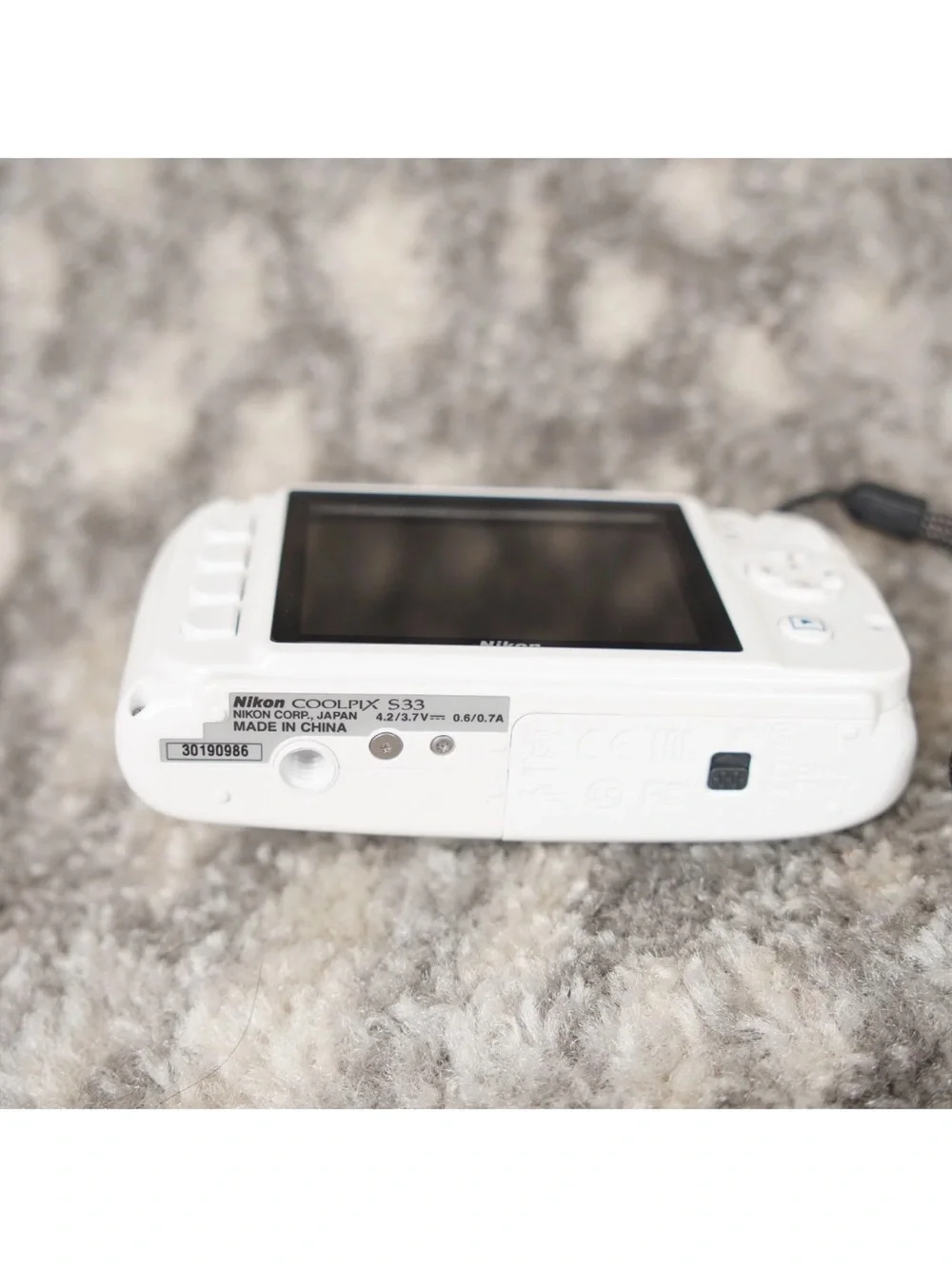 Nikon COOLPIX S33 13.2MP Waterproof Digital Camera With Box Tested Working